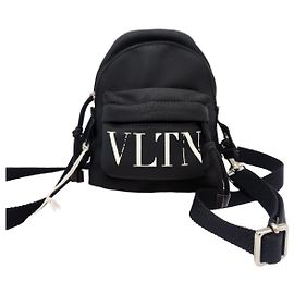 Valentino Mini zaino e borsa a tracolla con logo VLTN