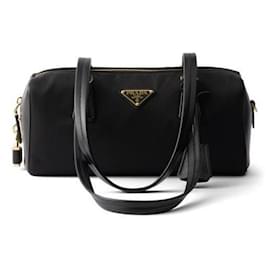 Top medio in nylon e pelle con lucchetto - Prada