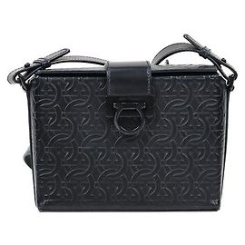 Salvatore Ferragamo Borsa a tracolla nera Gancini in rilievo