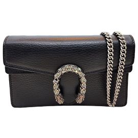 Salvatore Ferragamo Borsa a tracolla super mini Dionysus in pelle nera con cristalli