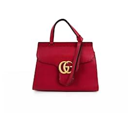 Gucci Kleine Marmont Matelassé Umhängetasche mit zwei Tragevarianten