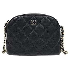 Chanel Mini borsa a tracolla in pelle di caviale nera a forma di mezzaluna con catena