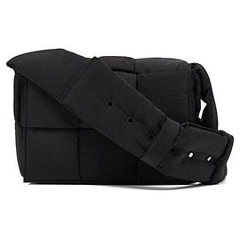 Bottega Veneta Kleine gepolsterte Tech-Crossbody-Tasche