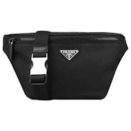 Borsa a cintura in nylon Saffiano nera - Prada
