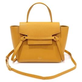 Nano-Gürtel Tasche aus gelbem Kalbsleder - Céline