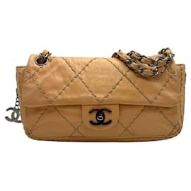 Chanel Wild Stitch Beuteltasche mit Reißverschluss beige