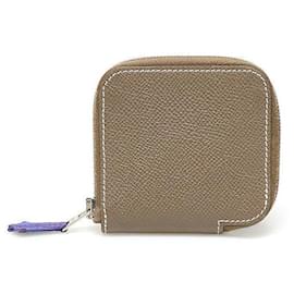 Hermès Monedero de cuero Epsom Etoupe con seda Ajap - Change Purse Coin Wallet Stamp