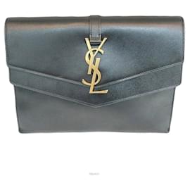 Borsa Clutch Envelope Cassandra di Saint Laurent