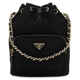 Prada Borsa a spalla in nylon con catena rieditata
