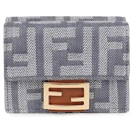 Micro Baguette Tri-fold - Fendi