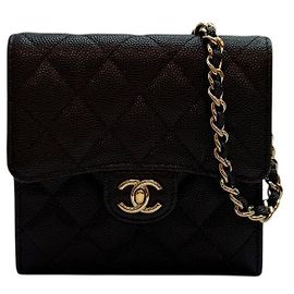 Chanel Mini bolsa zíper Caviar Classic Chain Preta
