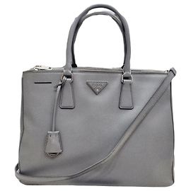 Prada Borsa tote e borsa a spalla Saffiano Lux grigia
