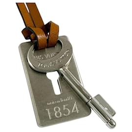 Pendentif de clé de voyage pour homme Louis Vuitton