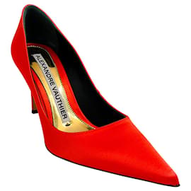 Orangene Satin-Pumps von Alexandre Vauthier