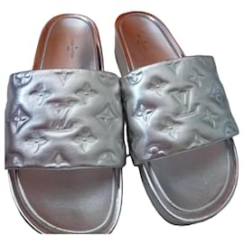 Zeppe Louis Vuitton in pelle color argento