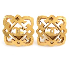 Orecchini a clip in metallo dorato Chanel Coco Mark