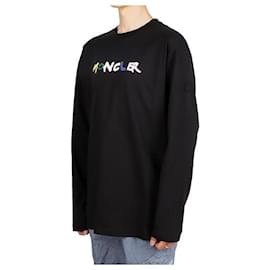 Moncler T-Shirt mit kurzem Arm und Front-Logo-Druck