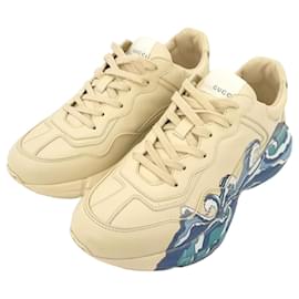 Gucci Sneakers in ottone