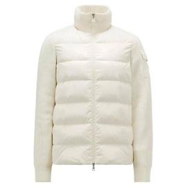 Moncler Gestrickte Wolljacke mit Logo-Patch