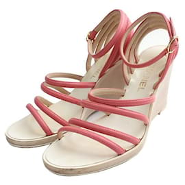 Wedge-Sandalen mit rosa Riemen - Chanel