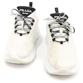 Prada Damen-Sneaker aus weißem Re-Nylon-Gabardine
