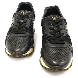 Louis Vuitton Sneakers Runaway da donna in pelle di vitello perforata nera