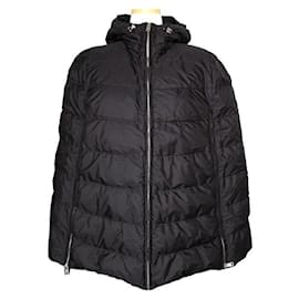 Prada Schwarzer Gänsedaunen-Hoodie-Padding-Cape
