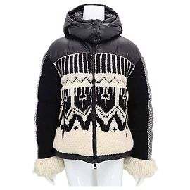 Giacca con cappuccio in misto lana Moncler Hioseries