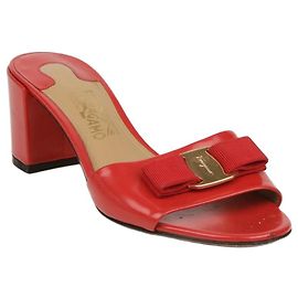 Salvatore Ferragamo Sandali Vara a Punta Aperta Taglia