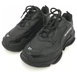 Balenciaga Triple Sneakers