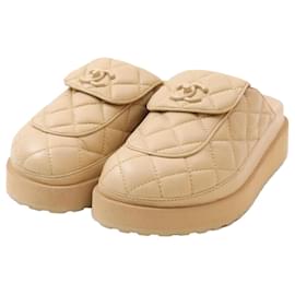 Sneakers Mule Trapuntate con Chiusura Beige - Chanel