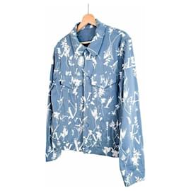 Louis Vuitton Herren Denim Truckerjacke mit Multi-Logo DNA Leaf