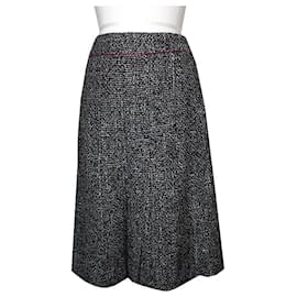 Chanel Falda de tweed blanco y negro