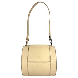 Bulgari Borsa a spalla a forma di tamburo con pattina logo BVLGARI B-ZERO1
