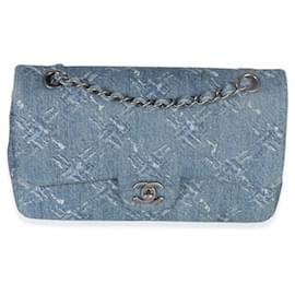 Borsa classica a doppio flap media in denim stampato con catena blu sbiadita Chanel