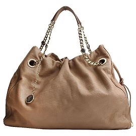 Bulgari Große Hobo-Tasche aus tiefbeigem Leder mit goldfarbenen Akzenten