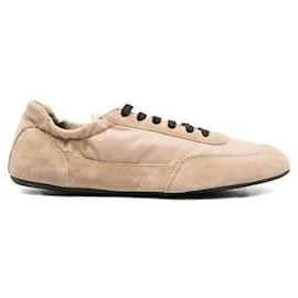 Prada Sneakers Collapse in Re-Nylon e Suede
