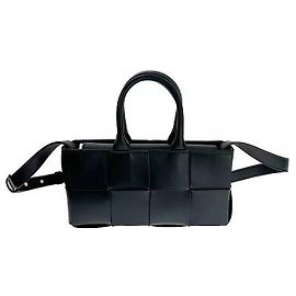 Bottega Veneta Bolso Tote Arco de Cordero Intrecciato