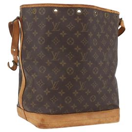 LOUIS VUITTON Sac à épaule Monogram Noe M42224 LV Auth 166604