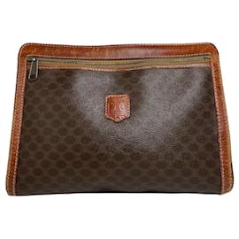 Céline Clutch de cuero monograma Triomphe vintage Celine Paris marrón