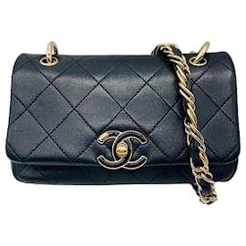 Chanel schwarze / goldene Hardware CC-Logo gesteppte Leder Umhängetasche