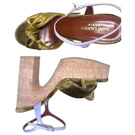 Sandali con plateau Bianca Saint Laurent oro velluto