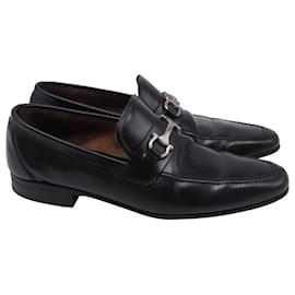 Mocassini Gancini in pelle nera di Salvatore Ferragamo