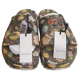 Gucci Kawaii rubber platform sandals