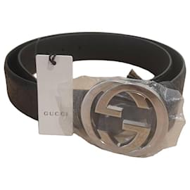 Fibbia GG Monogram di Gucci.