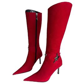 Autre Marque Bottes en daim rouge jusqu'au genou avec des embellissements en étoile