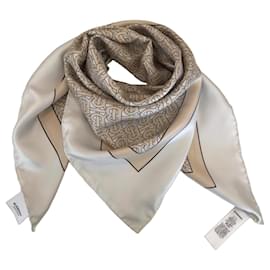 Sciarpa Burberry in seta beige crema