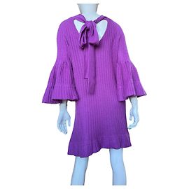 Bcbg Max Azria Strickkleid aus Kaschmir und Wolle in Lila