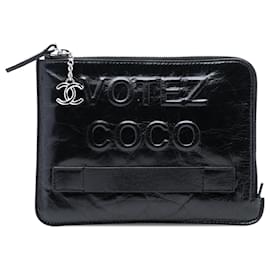 Clutch Votez Coco in pelle di vitello nera invecchiata Chanel
