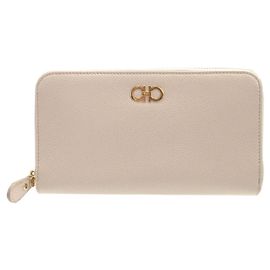 Salvatore Ferragamo Gancini Leather Coin Purse in Ivory